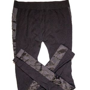 Chain Embroidered Leggings